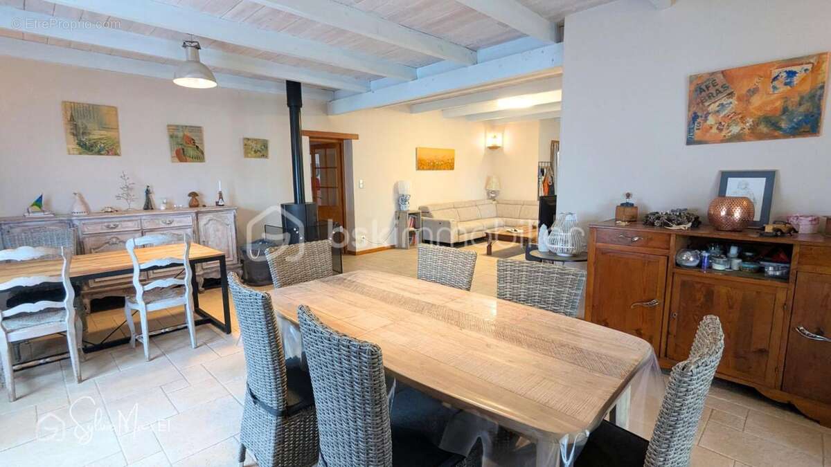 Maison à MONTAYRAL