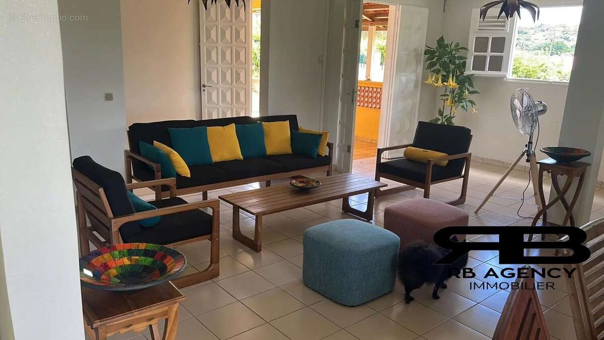 Maison individuelle de 224 m² - Bac DUCOS - photo 2