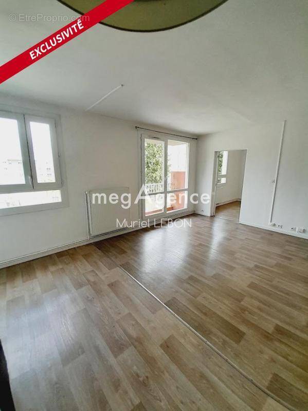 Appartement à FOUGERES