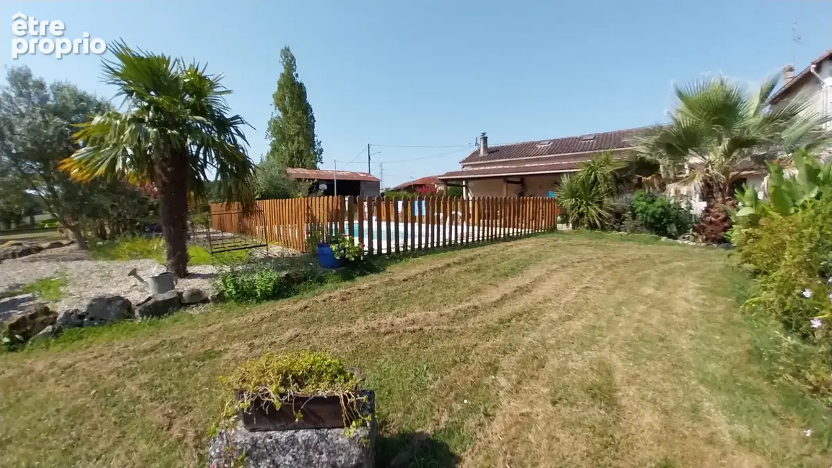 Maison en Pierre avec une piscine et 2ha de terrain située dans un hameau à proximité de Périgueux; - photo 26