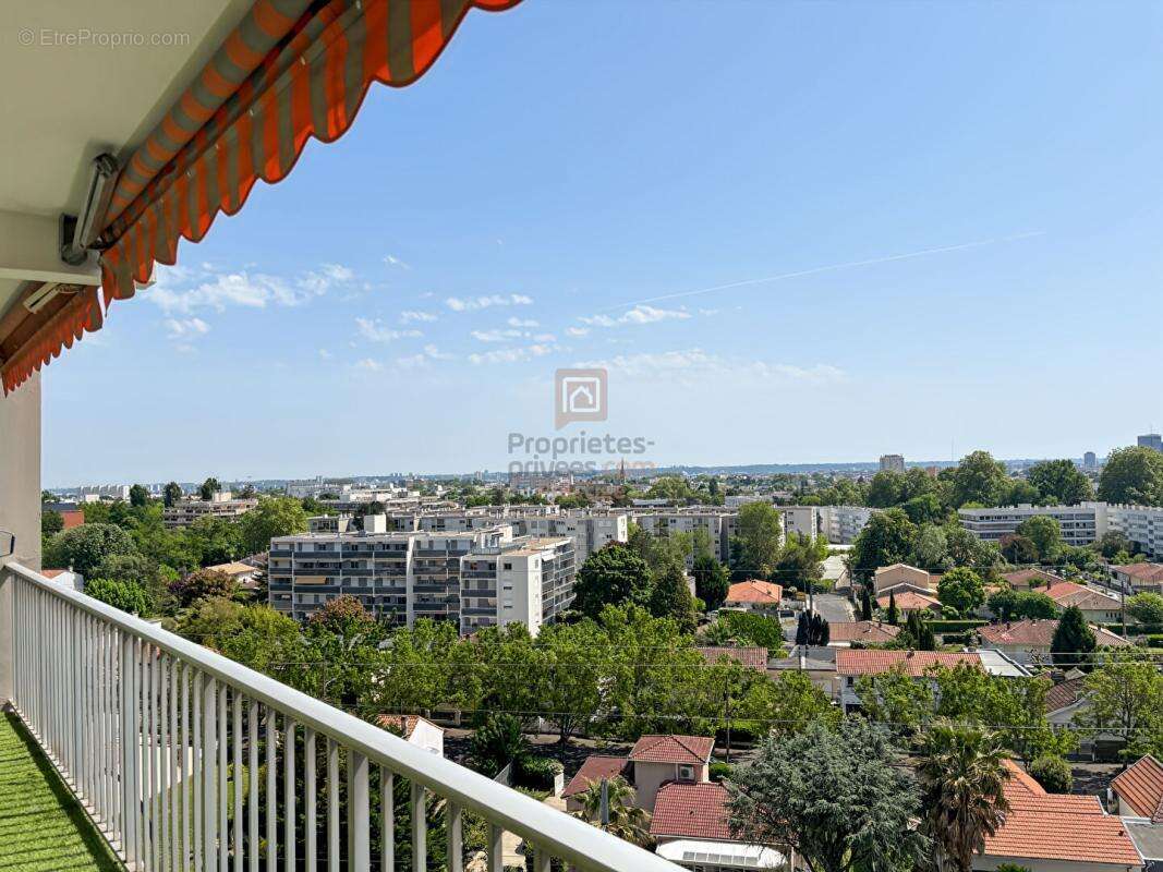BORDEAUX  CAUDERAN Appartement de trois pièces avec terrasse, balcon ascenseur cave et parking - photo 2