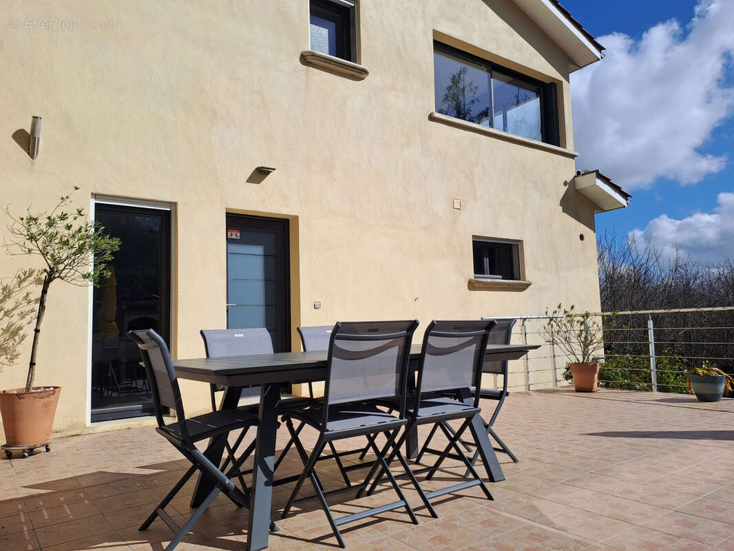 Maison à ALBIGNY-SUR-SAONE