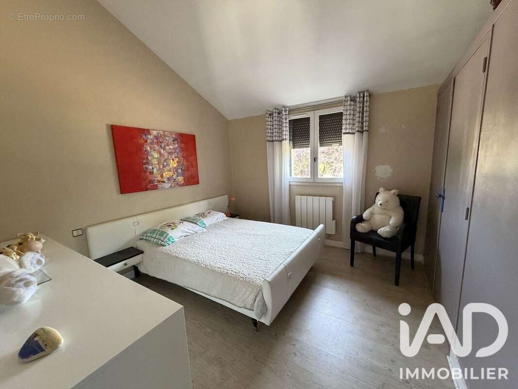Maison 198 m² à Feytiat  - photo 7