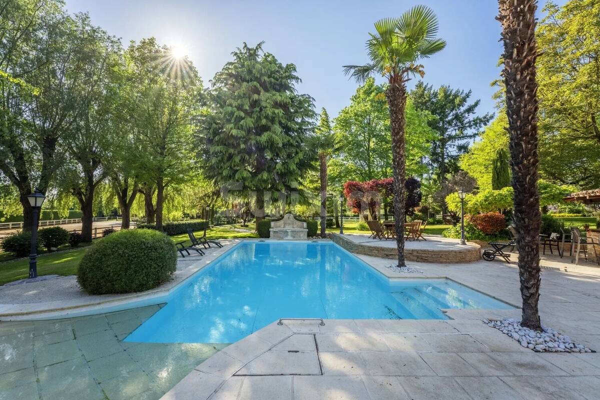 Maison à VILLEFRANCHE-SUR-SAONE