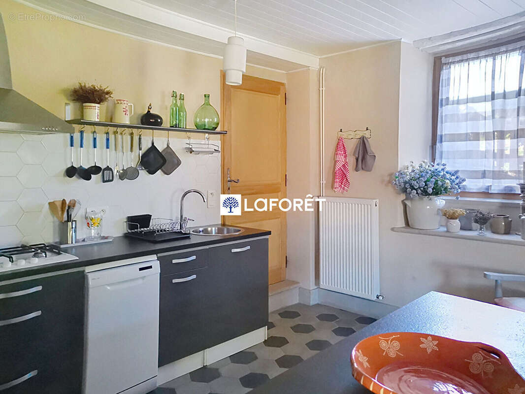Maison Saint Alban Sur Limagnole 5 pièce(s) 113 m2 - photo 4
