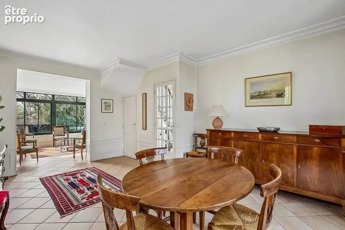 Le vesinet - maison de charme - 6 chambres - 155 m² au sol - terrain 572 m² - 5 mn rer - photo 4