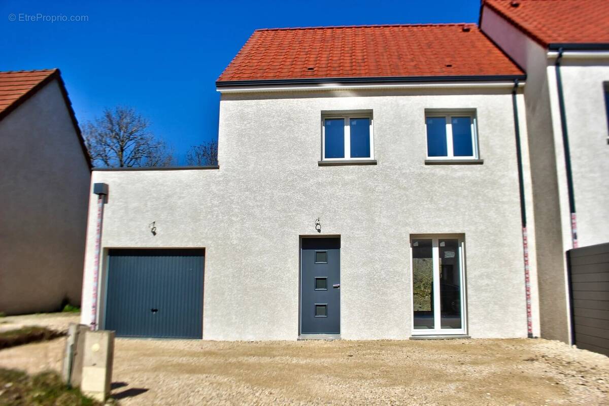 Maison à MARSANNAY-LE-BOIS