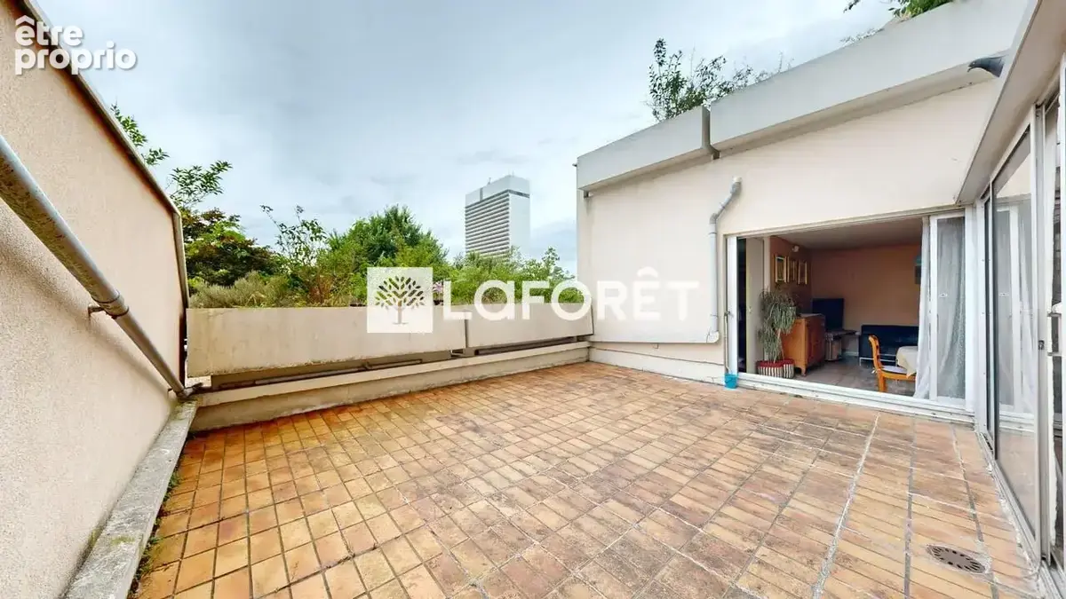 Terrasse + veranda +  box gare rer a 5 mn - photo 3