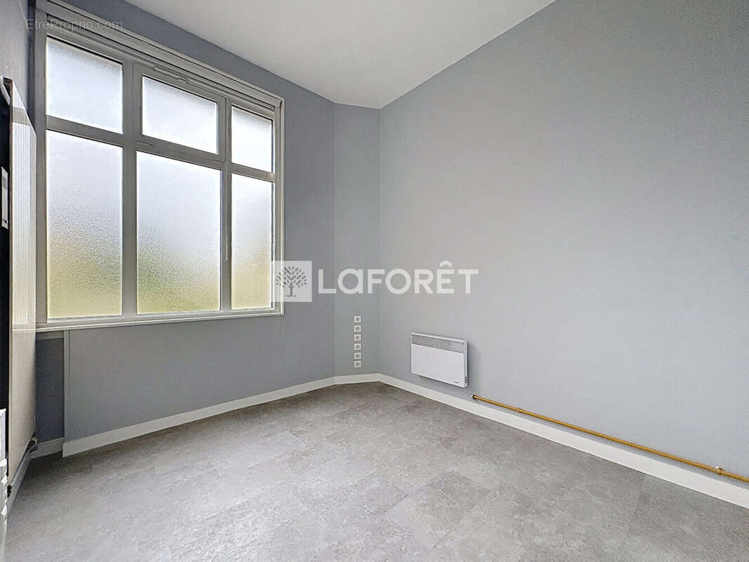 Local commercial Flers 143 m2 - photo 6