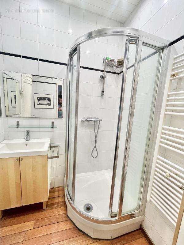 Commerce à PARIS-18E