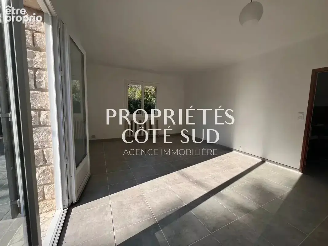 Coup de cœur  villa de plain-pied rénovée  4 chambres  1 600 m2 de terrain - photo 4