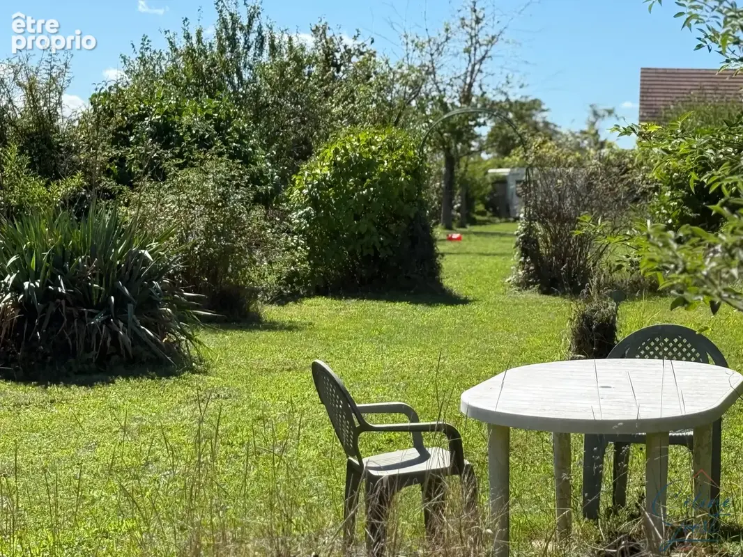 EXCLUSIF - Propriété composée d'une maison principale et de dépendances sur 15,17 ares - photo 6