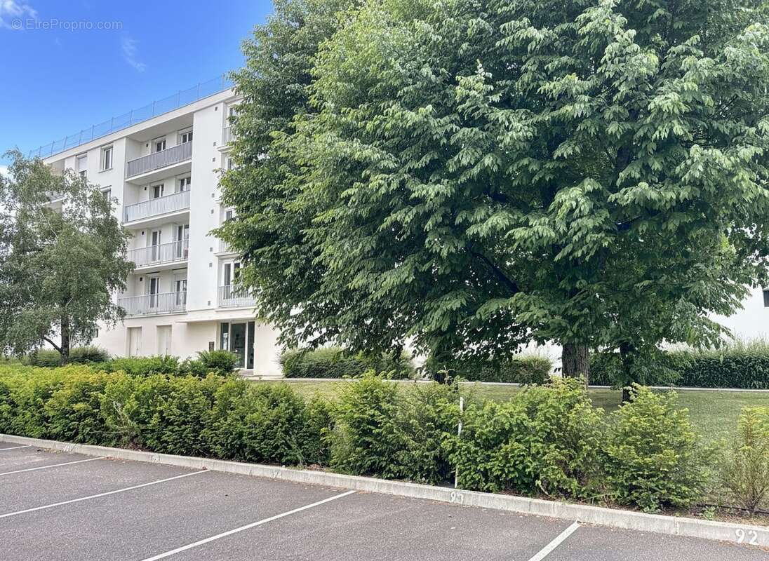 Appartement à SAINT-CYR-SUR-LOIRE