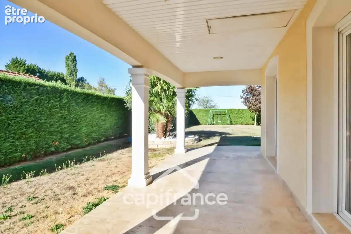 Maison de plain-pied 3 chambres, garage et terrain au calme proche LOUHANS (71) - photo 9