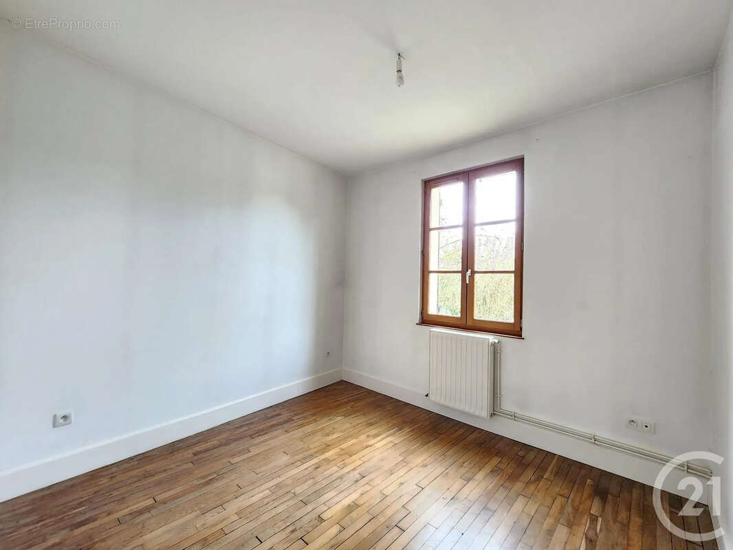 Maison à LES NOES-PRES-TROYES