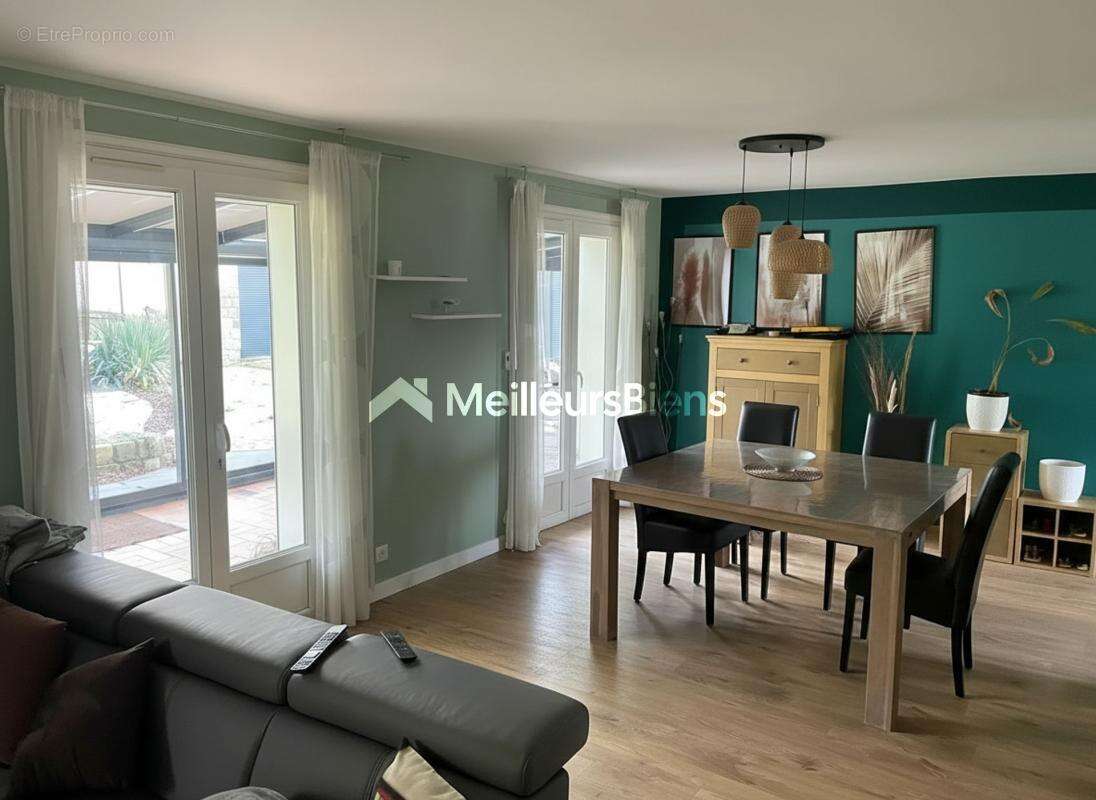 Maison à LA LONGUEVILLE