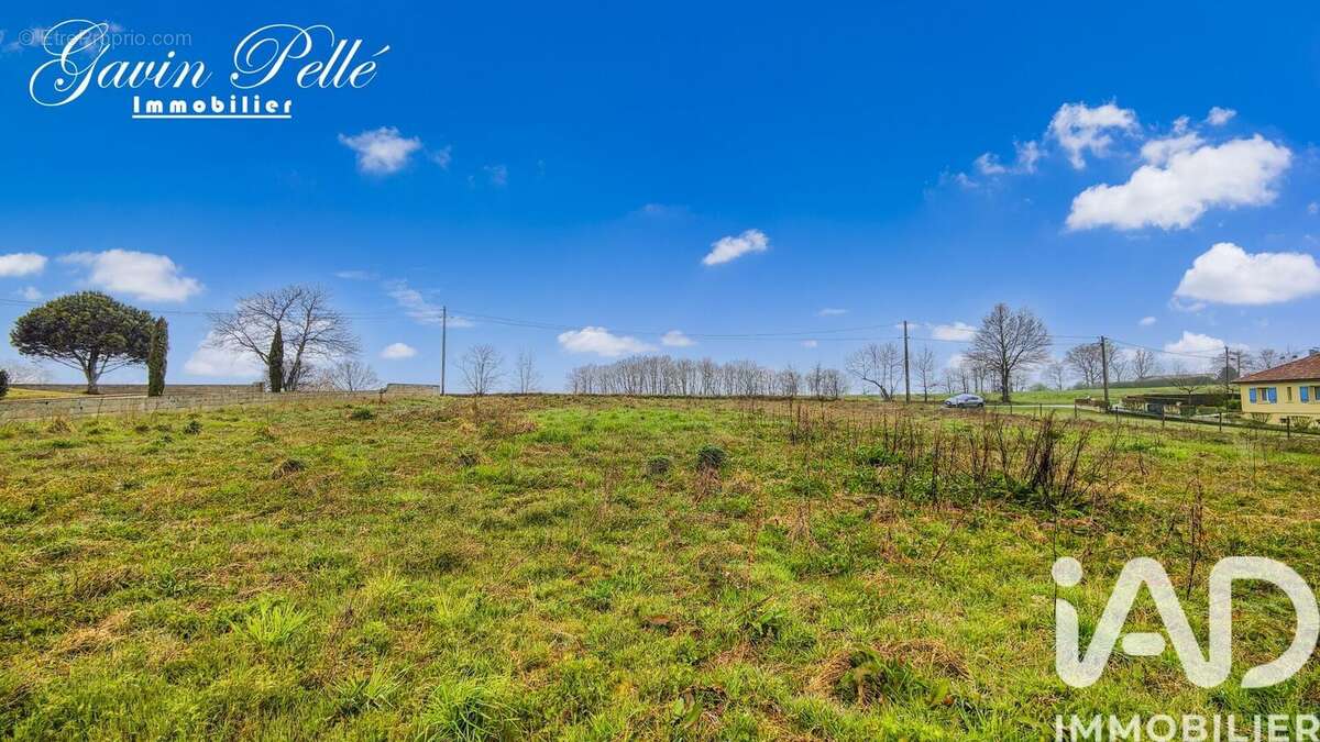 Photo 4 - Terrain à MIRANDOL-BOURGNOUNAC
