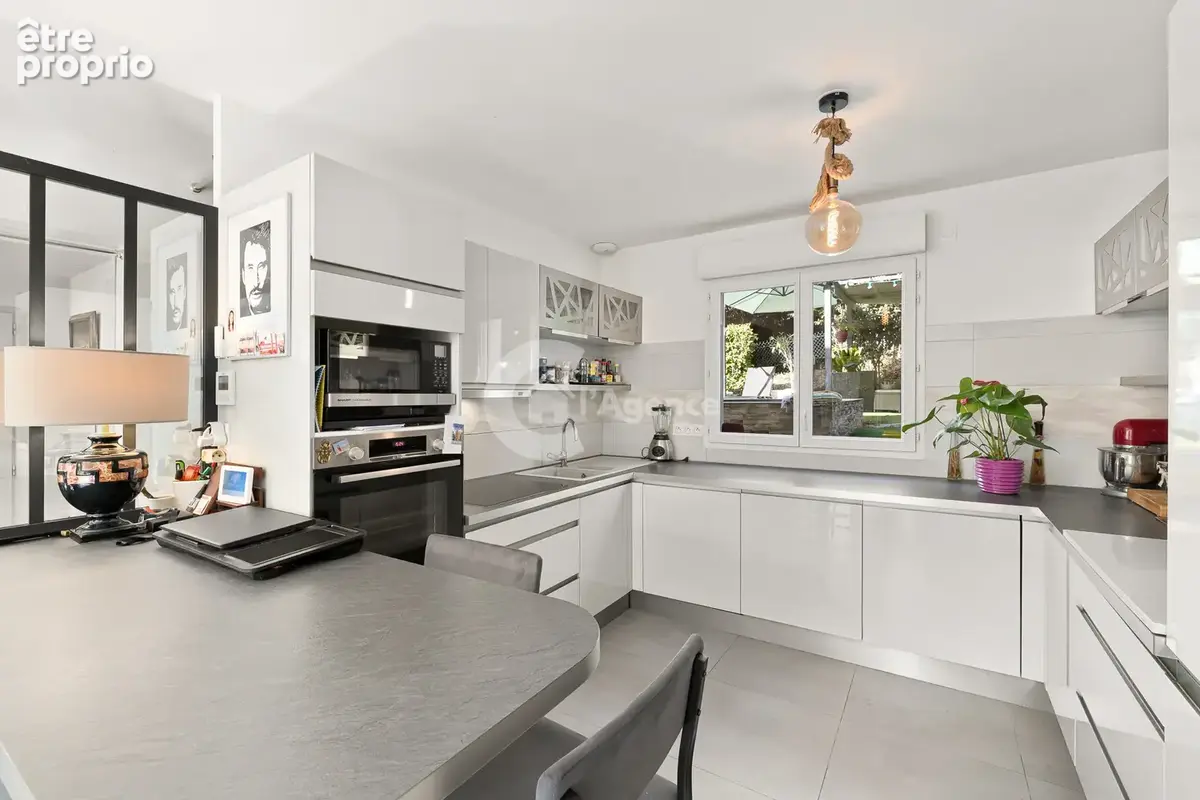 En exclusivité - villa 4 pieces avec piscine & jardin à st-paul de vence ! - photo 4