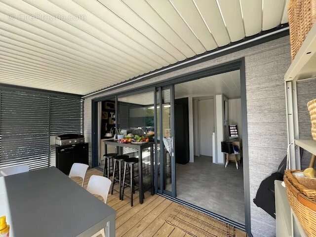 Appartement à JULLOUVILLE