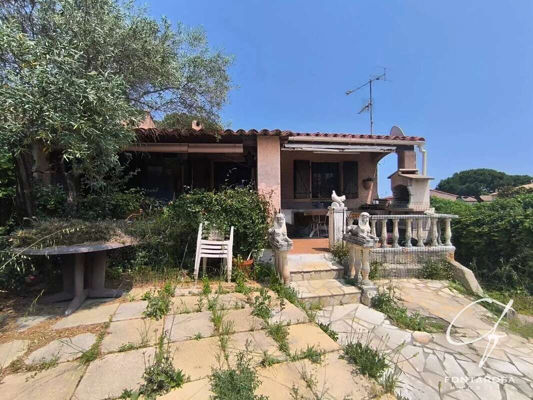Maison à FREJUS