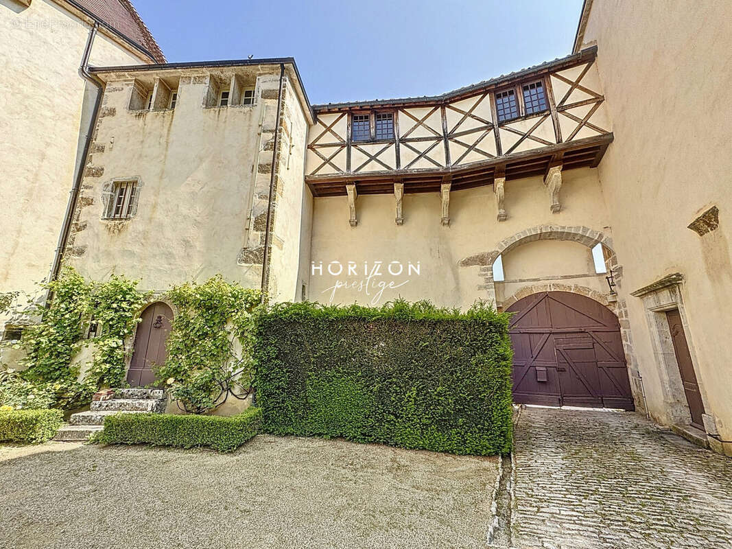 Autre à POUILLY-EN-AUXOIS