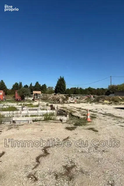 Terrain à MARIGNANE