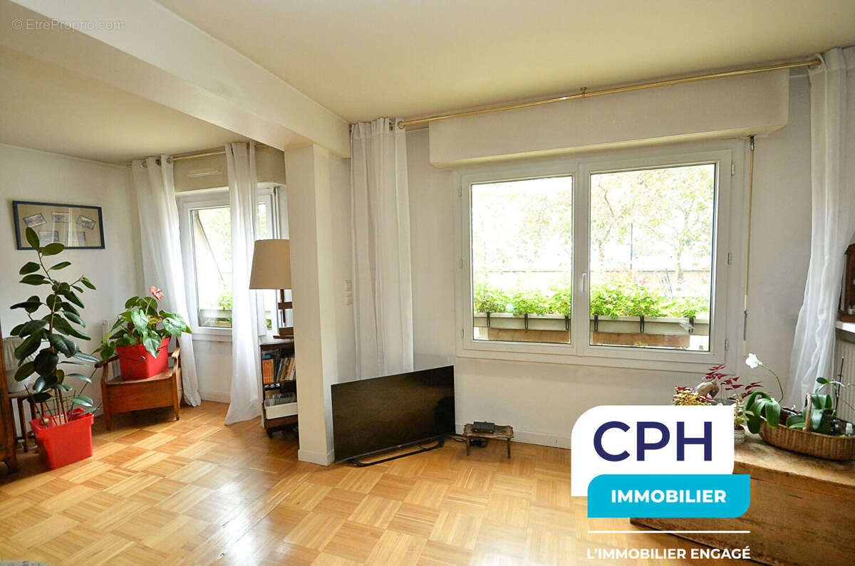 Appartement à PARIS-12E