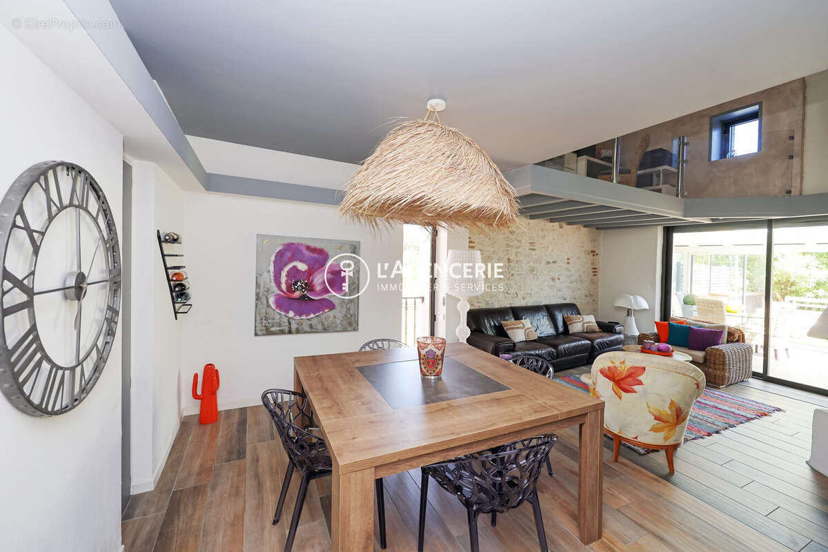 Maison 240 m² à Albi  - photo 2