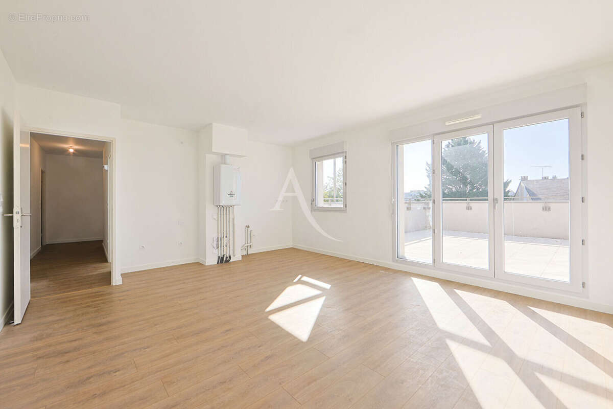 Appartement à SAINT-JEAN-DE-BRAYE