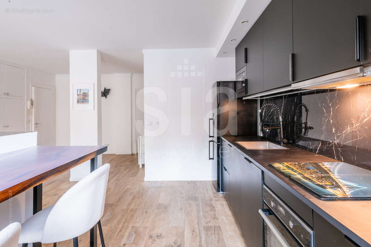 Appartement à PARIS-20E