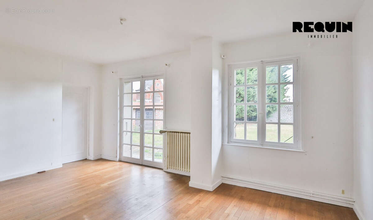 Appartement à MERIGNIES