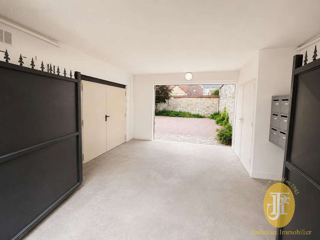 Appartement à ROSNY-SUR-SEINE