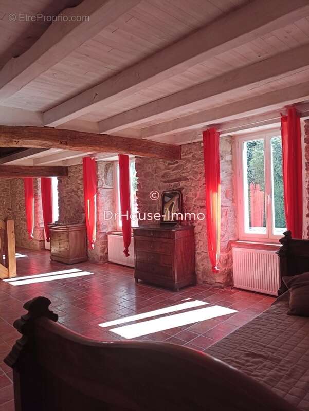 Maison à LES MARTYS