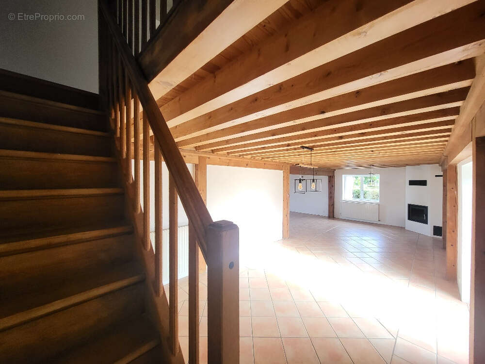 Maison à CHATILLON-SUR-CHALARONNE