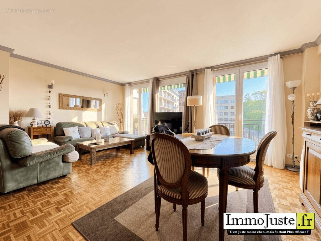 Appartement à VERSAILLES