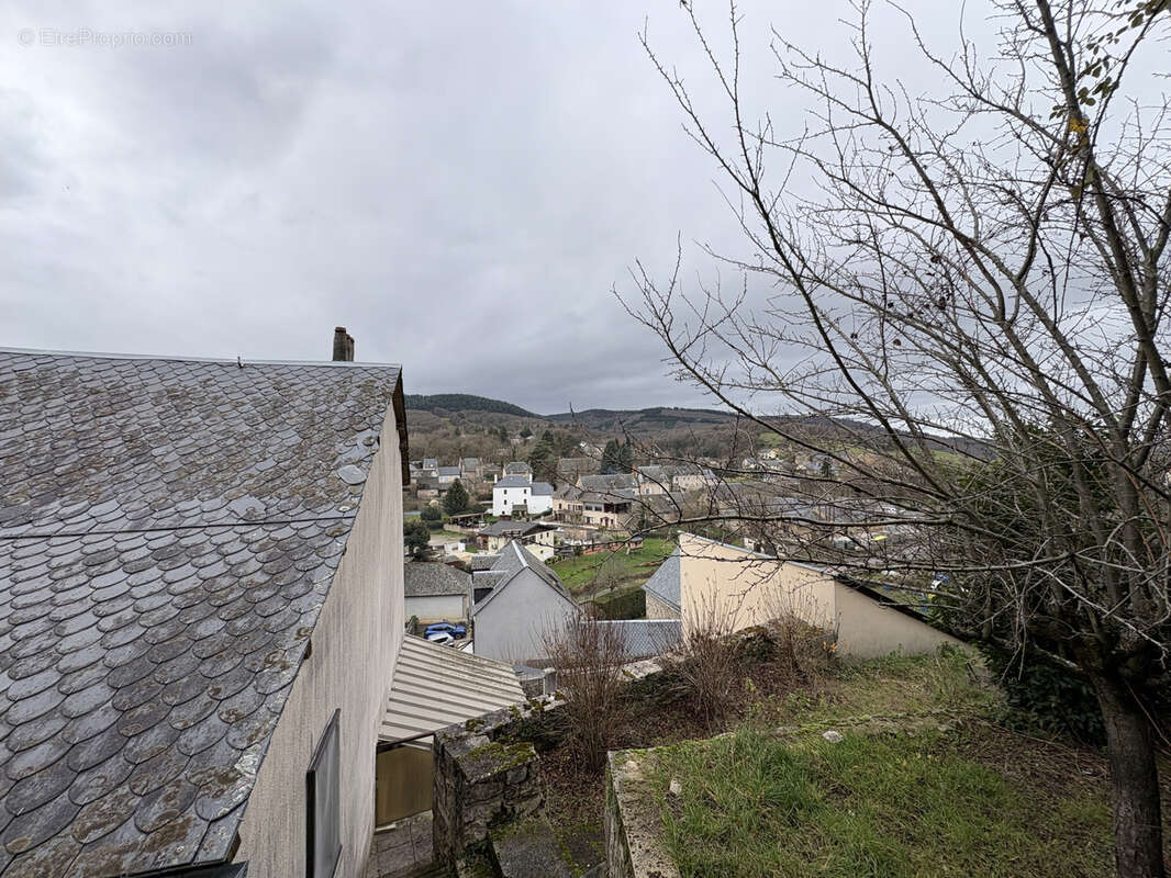 Maison à BERTHOLENE