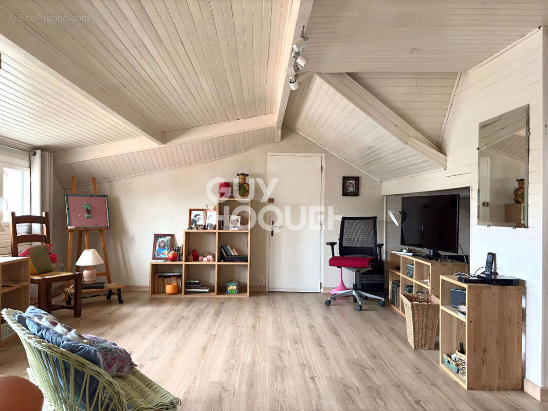 Maison à SAINTRY-SUR-SEINE