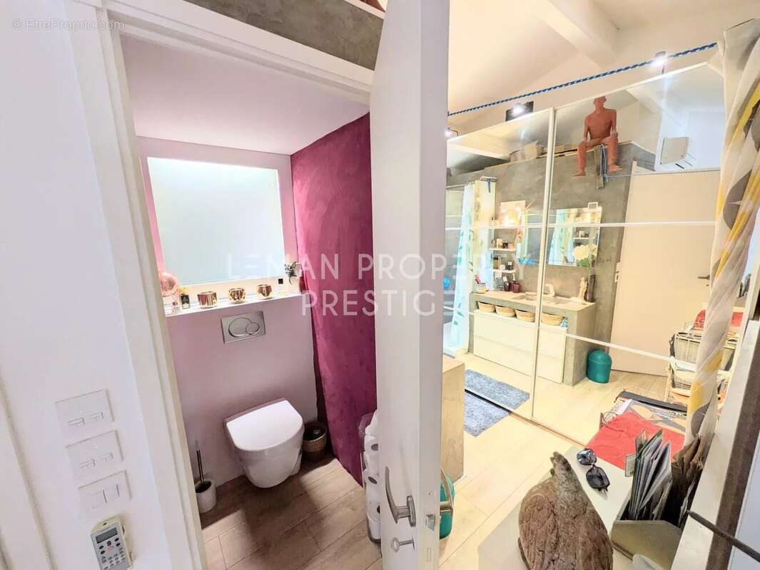 Appartement à VALLAURIS