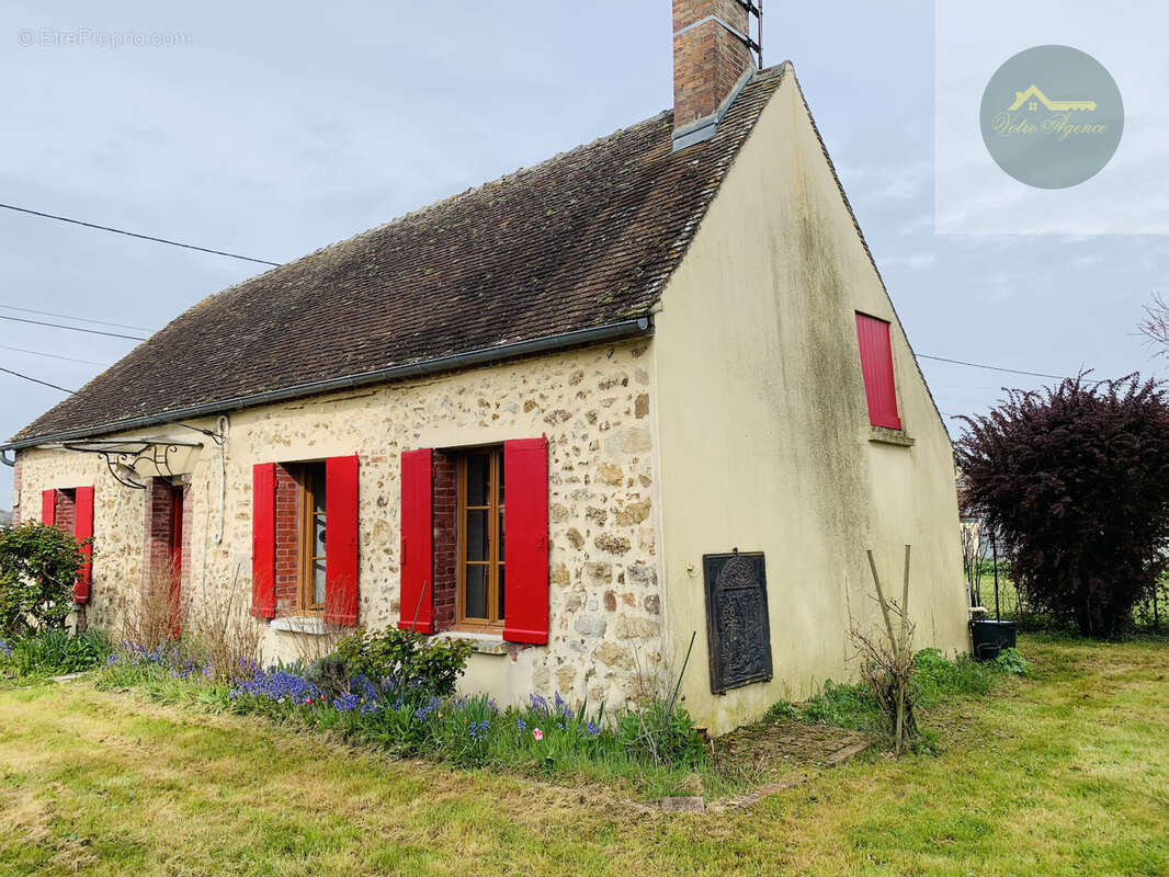 Maison à MONTACHER-VILLEGARDIN