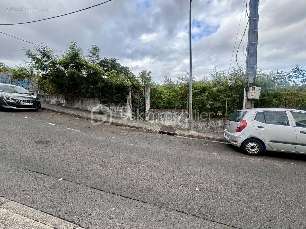 Terrain à SAINT-DENIS