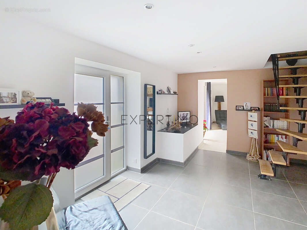 Maison à MAISONCELLES-PELVEY