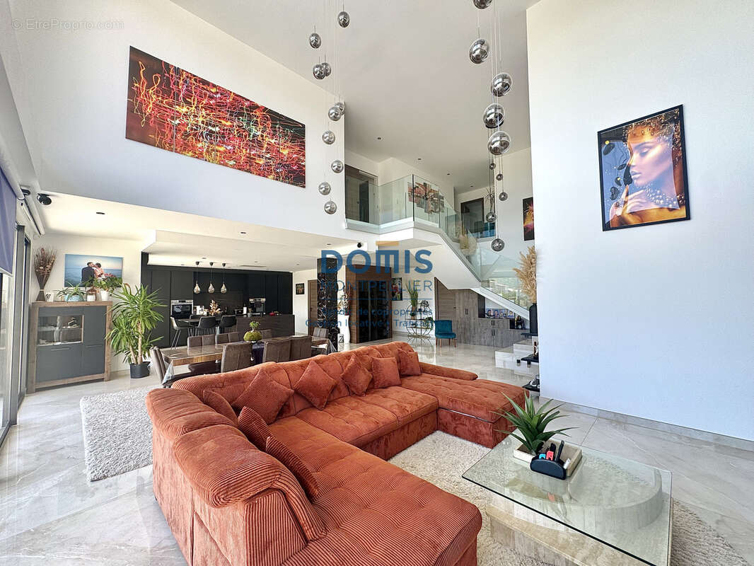 Villa d'architecte d'exception 225m2   20 km au nord-ouest de Montpellier 13 Km A9 Baillargues - photo 5