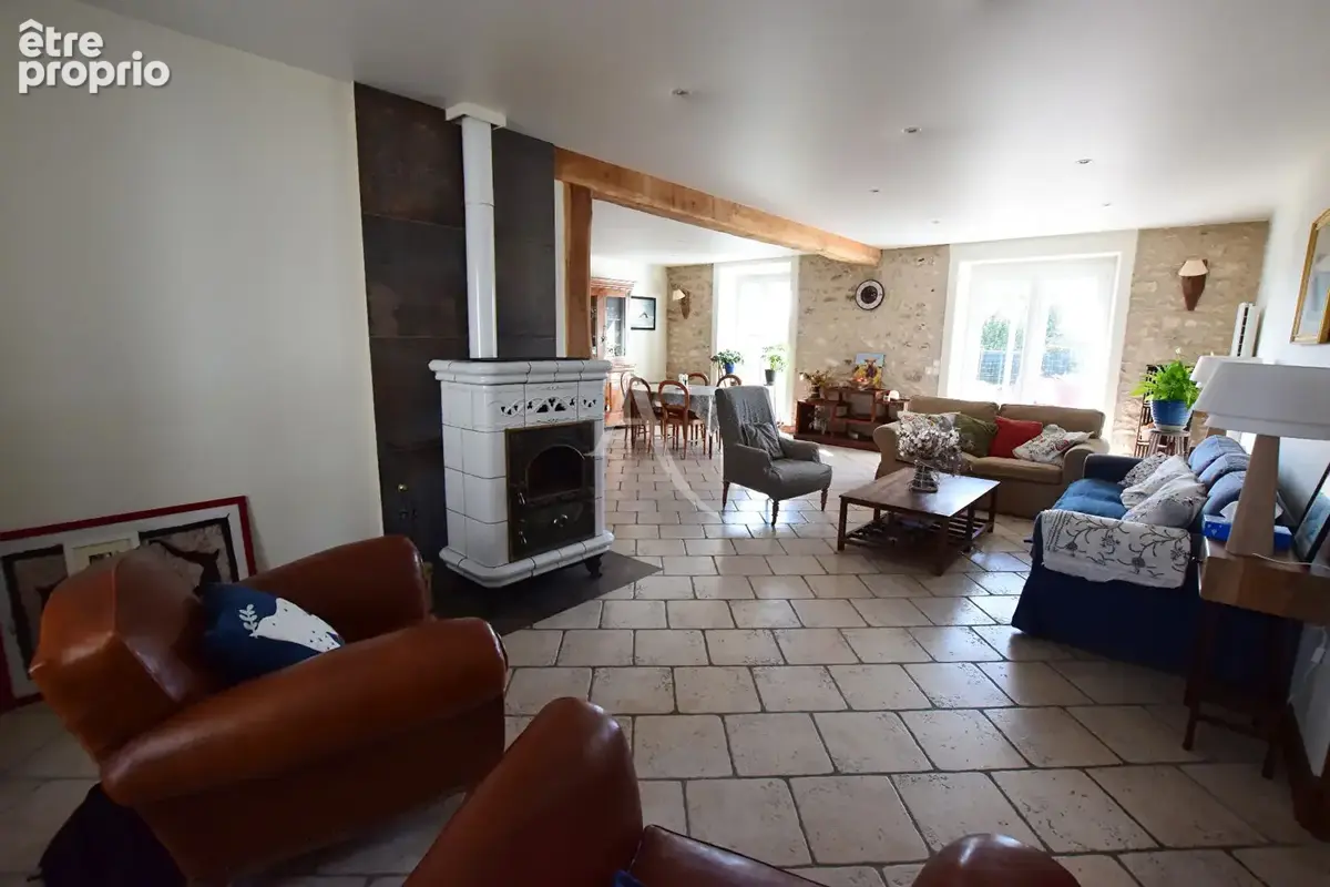 Maison  7 pièce(s) 181.35 m2 - photo 2