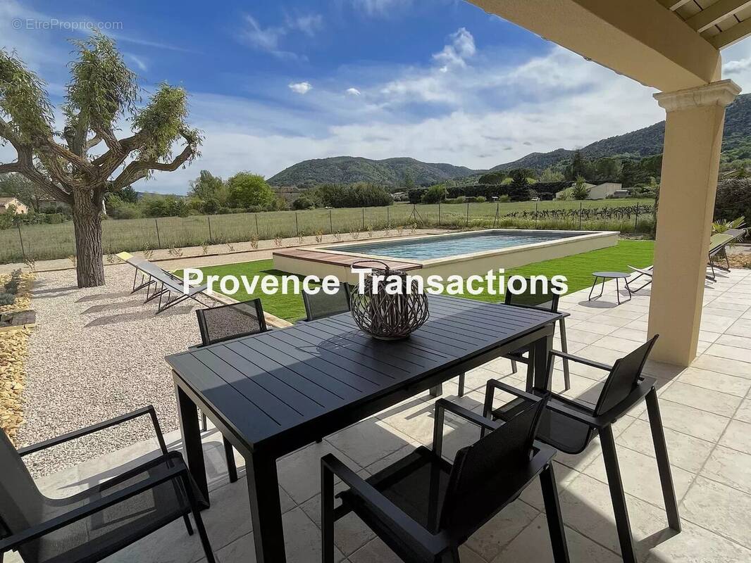 Maison à VAISON-LA-ROMAINE