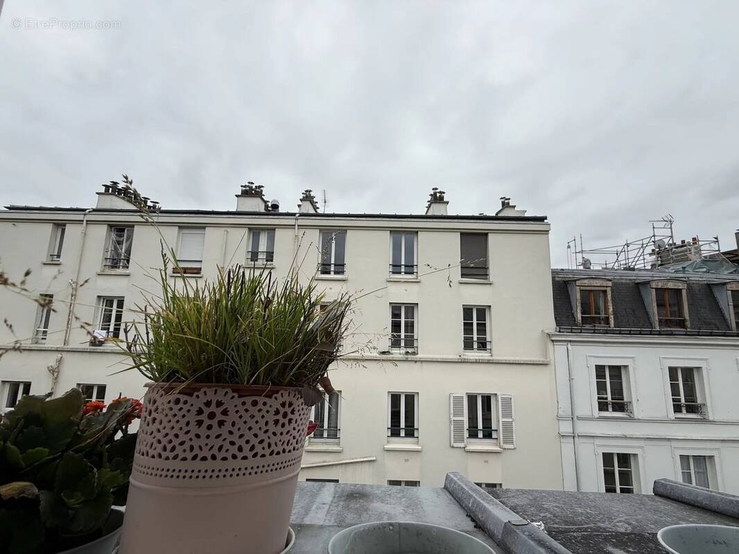 Appartement à PARIS-18E