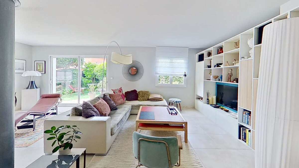 Maison à LYON-8E