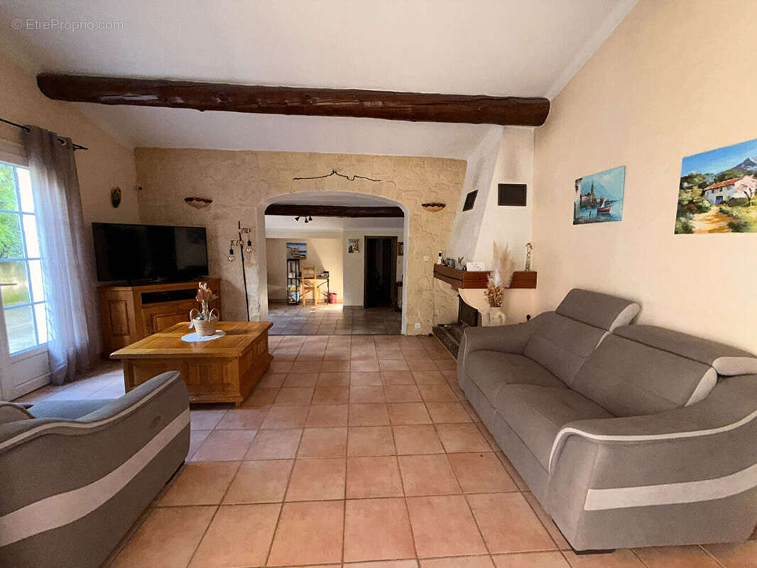 Maison à CADOLIVE