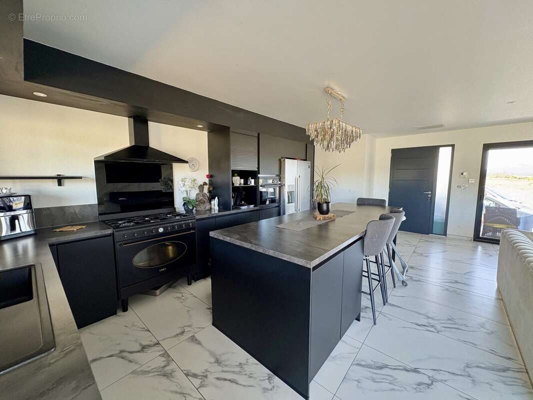 Maison 134 m² à Berriac  - photo 3