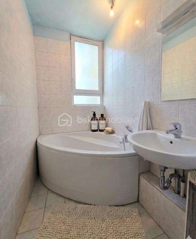 Appartement familial T5 - AVON Butte Montceau - Lisière de forêt, Écoles et Commerces à pied - photo 9