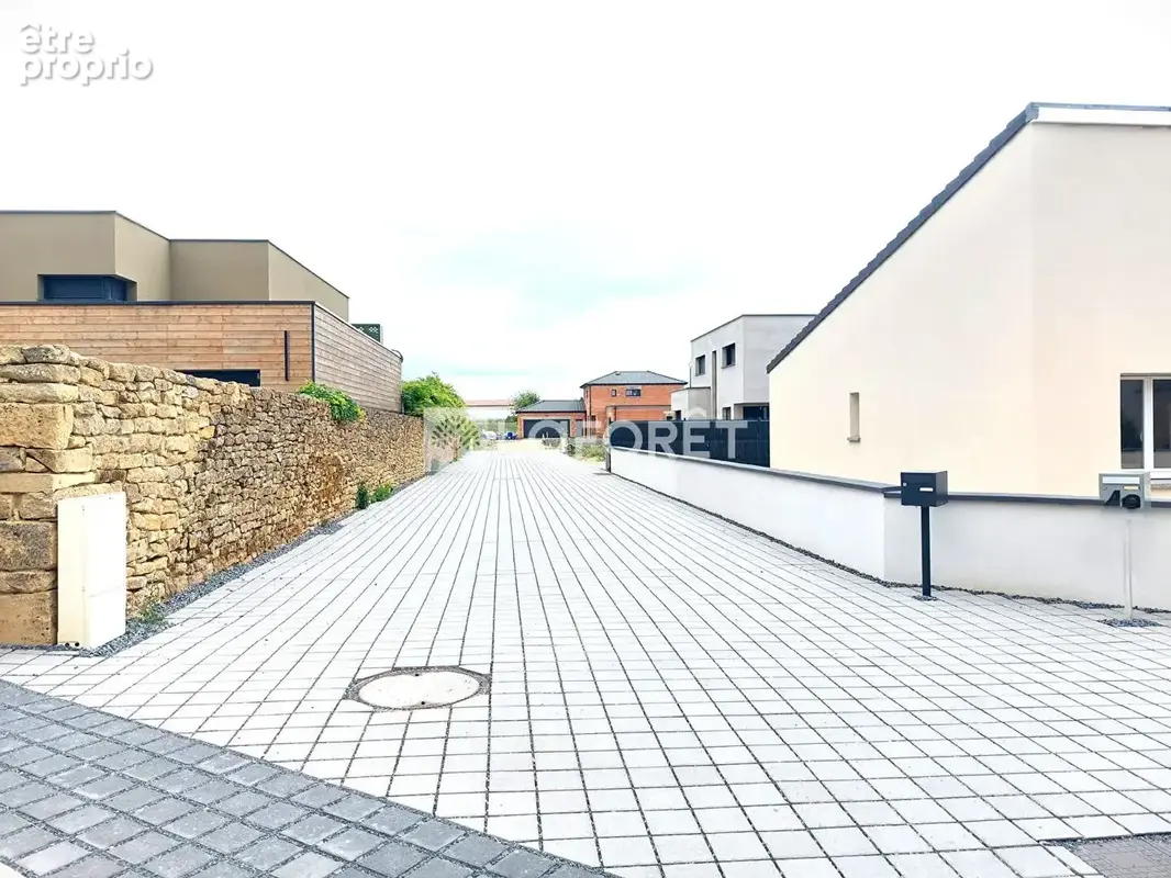 SOUS COMPROMIS !!! Dernier Terrain constructible Lot n°2  1 000  m2 - photo 2